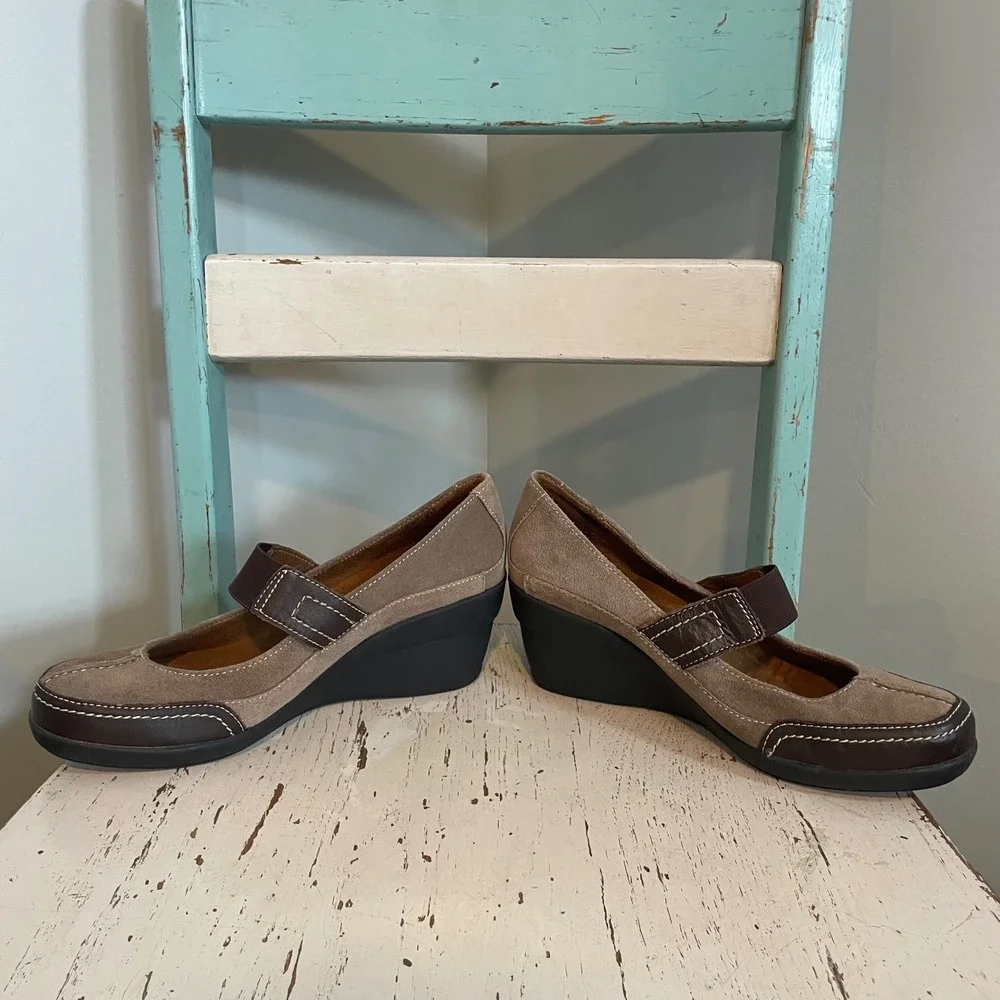 NaturalSoul By Naturalizer‎ Ivani Brown Suede Mary Jane Wedges Shoes Women's 9 M
